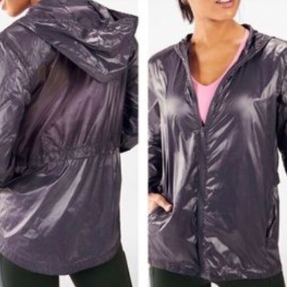 FABLETICS Womens Kali Rain Jacket Hooded Full Zip Pocket Nylon Packable Medium - Picture 1 of 5